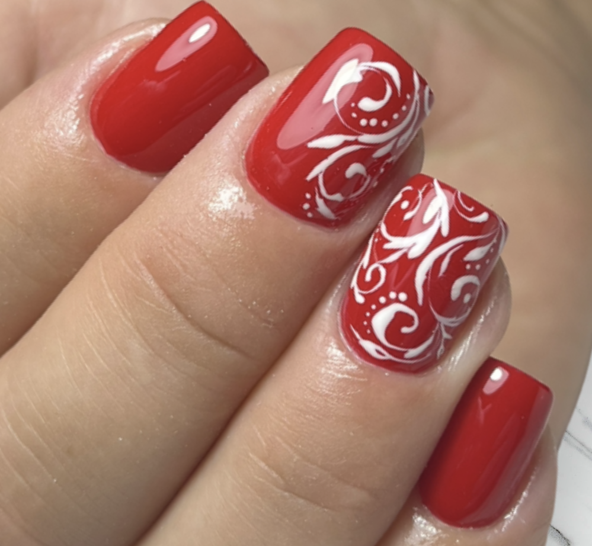 Stylový design nehtů pro zvýraznění osobního stylu - Darja Nails, České Budějovice