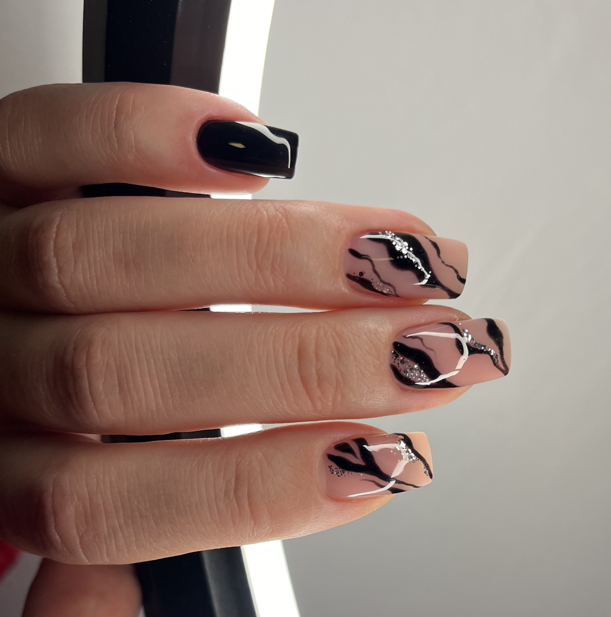 Profesionální péče o nehty s individuálním přístupem - Darja Nails, České Budějovice